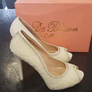 De blossom heels